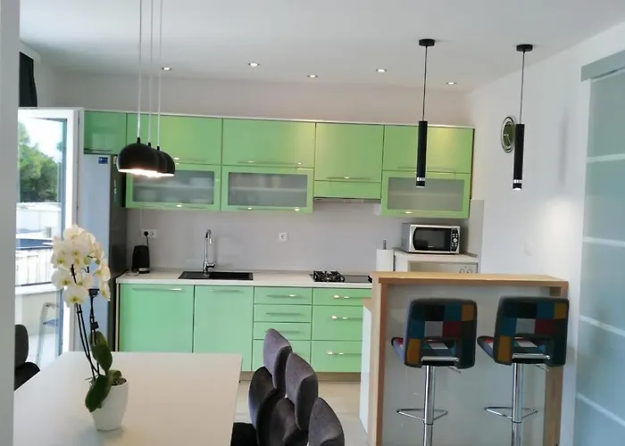 Ivanka Apartment *